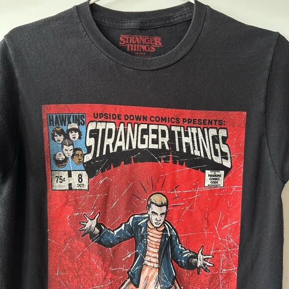 Stranger Things Eleven Comic Book Black Short Sleeve Shirt size Small - Picture 8 of 10